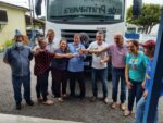 2021-12-13-13:51:04Distrito de Primavera recebe caminhão caçamba